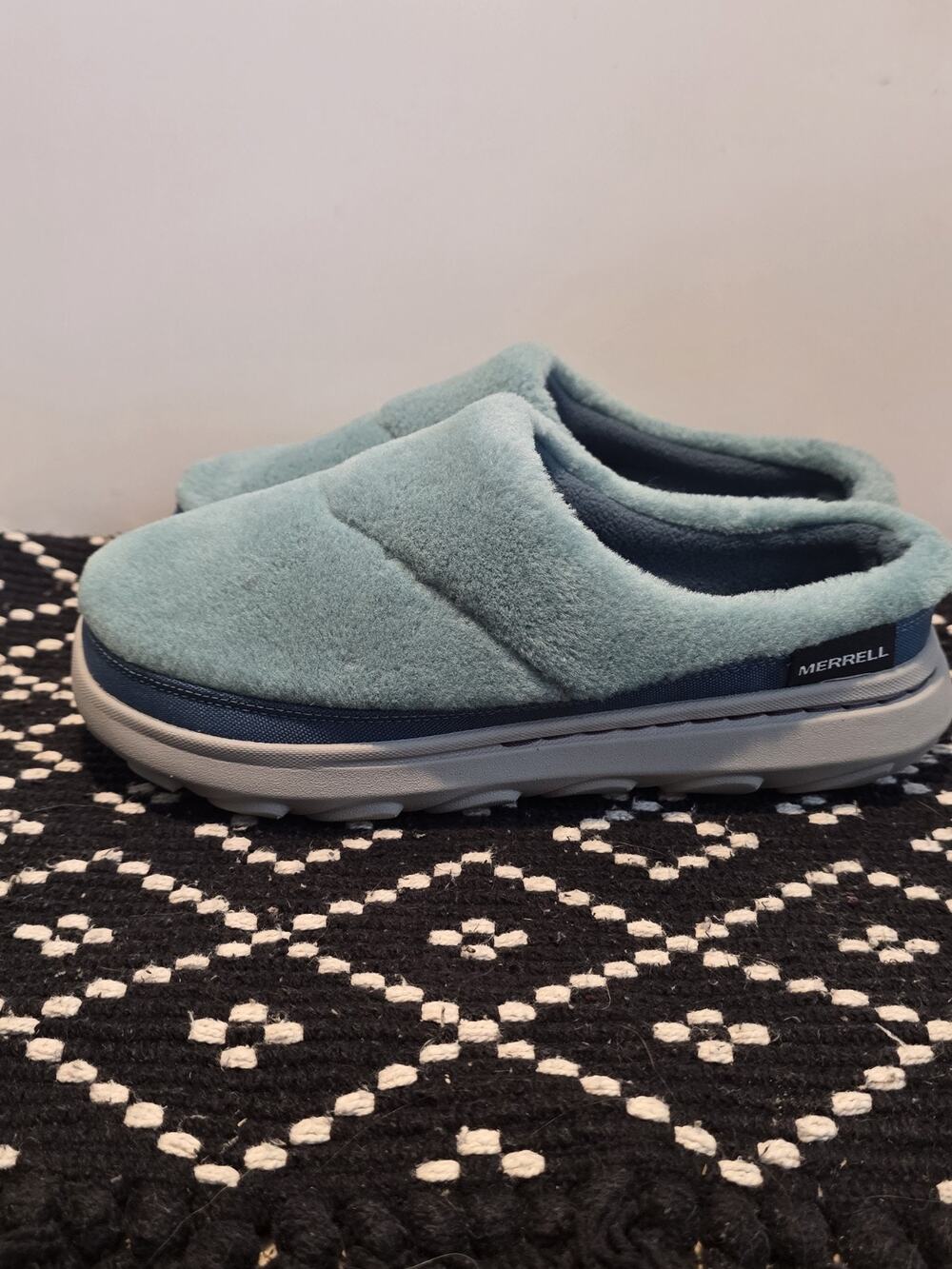 Merrell Womans Slippers Size 9 Hut Moc 2 Plush Slide Rubber Sole Teal